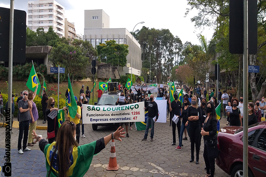 Nova manifestação é realizada por comerciantes para mais flexibilização